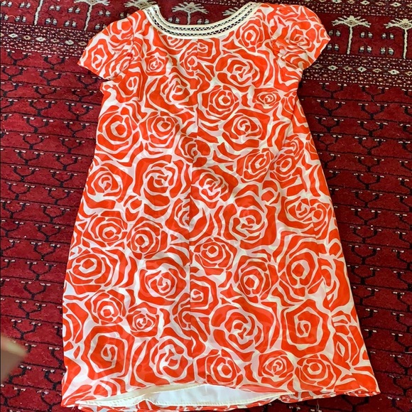 Ali Re size 4 dress with scoop neck. - Picture 2 of 2